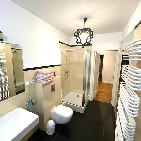 Powisle With Garage Apartment Warsaw